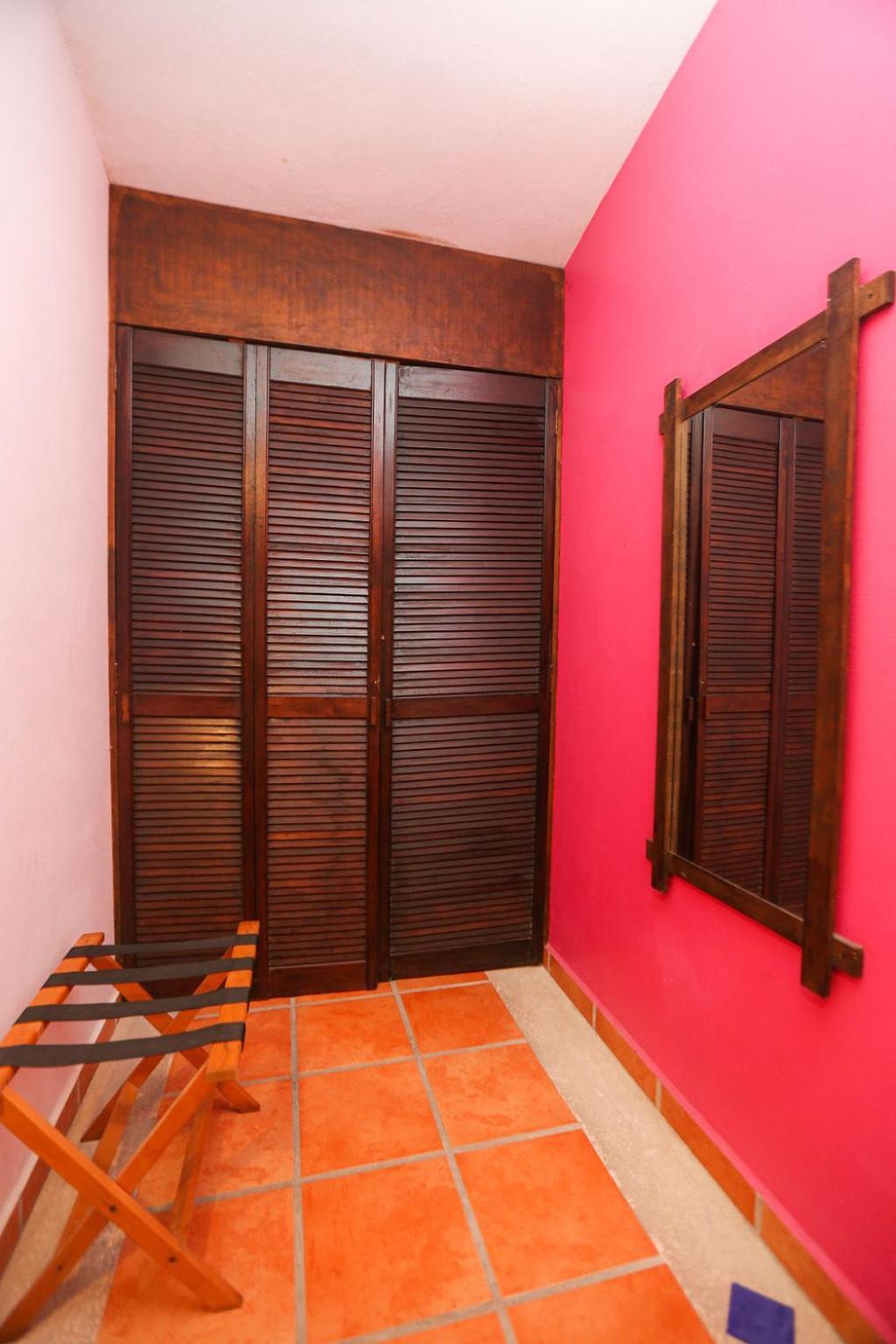 Ikaro Suites Colonial Cancún Exterior foto